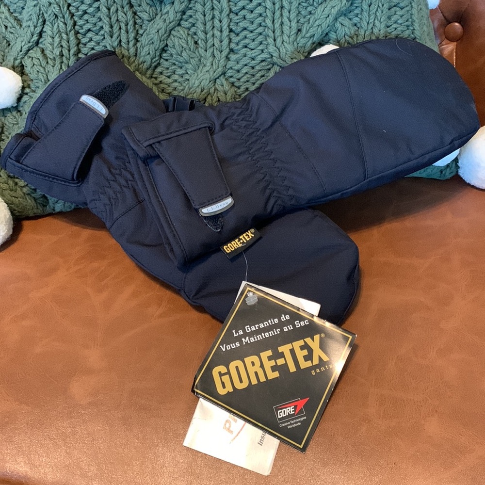 NWT LL Bean Gore Tex Mittens w/ PrimaLoft - Medium
